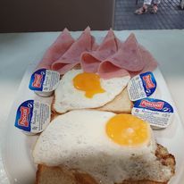 desayuno con huevos
